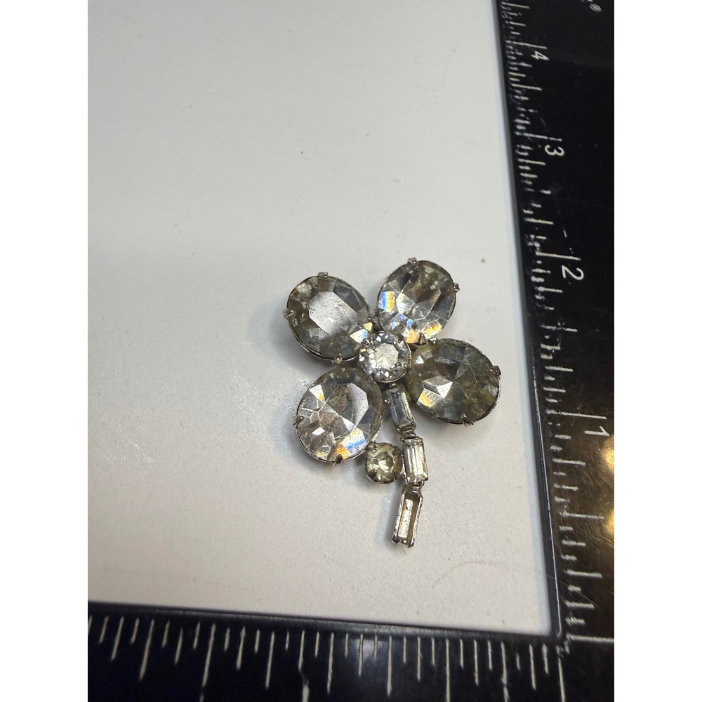 Vintage Rhinestone Flower Brooch Silver Tone Clear Crystal Floral Pin 1.5 Inch